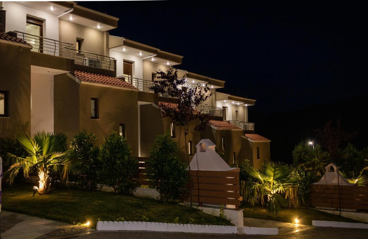 Pefkohori Golden Mountain Beach Villas Exterior photo