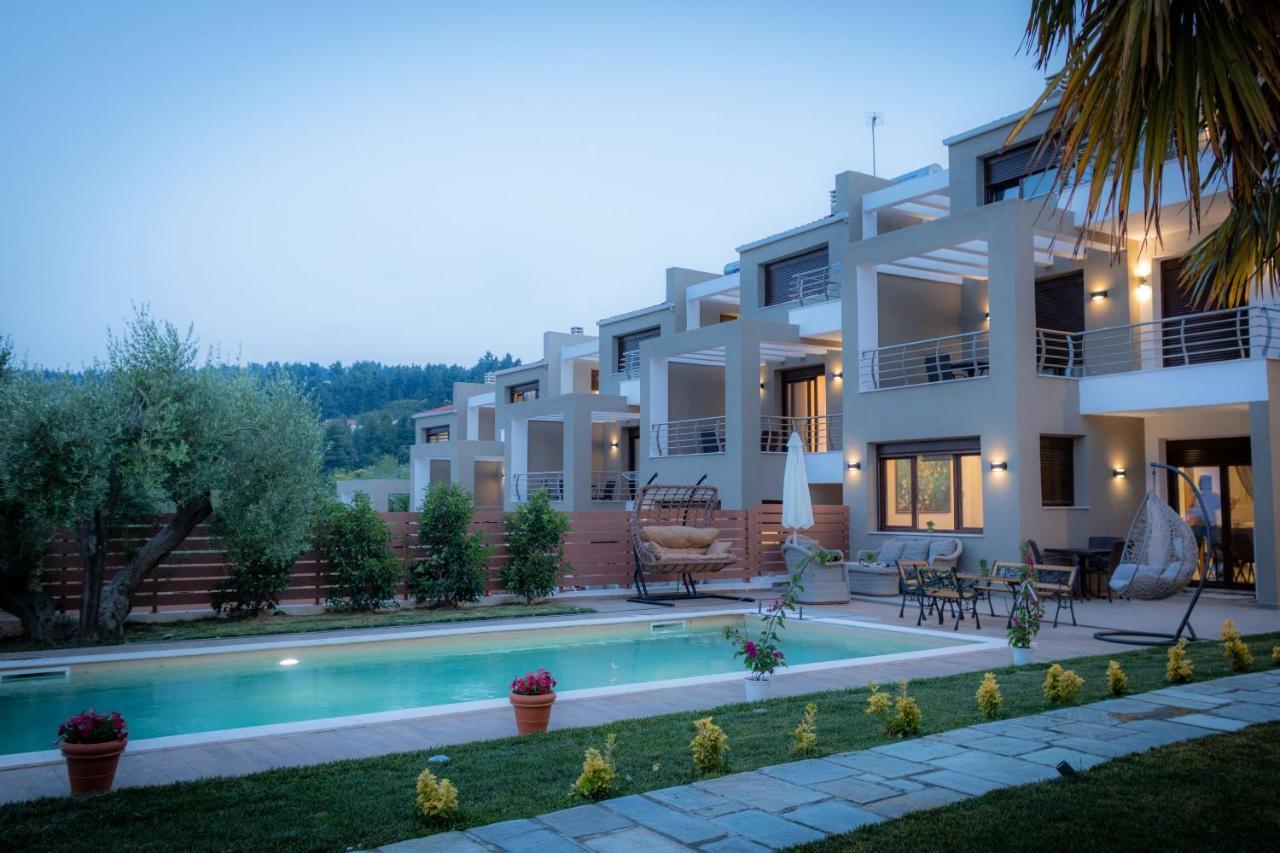 Pefkohori Golden Mountain Beach Villas Exterior photo