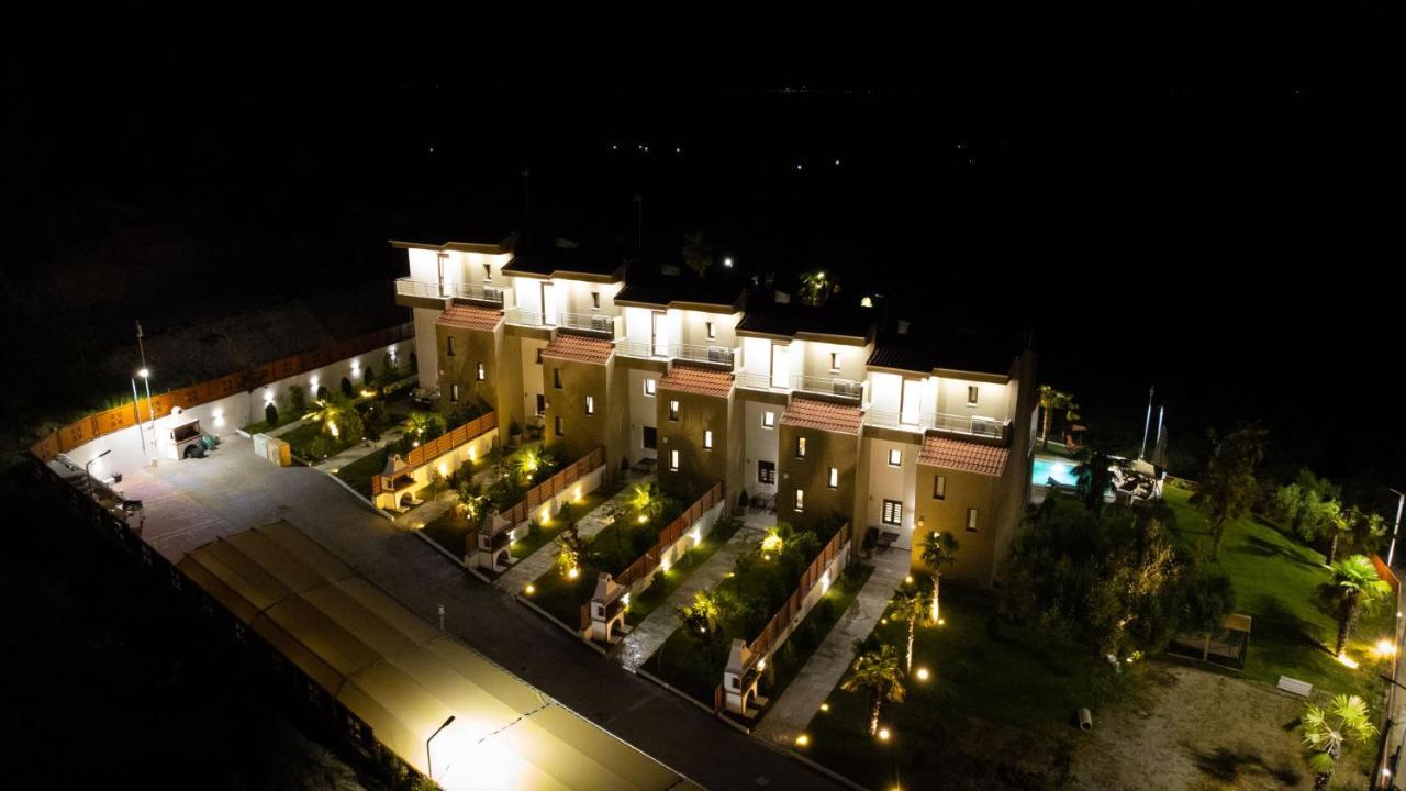 Pefkohori Golden Mountain Beach Villas Exterior photo